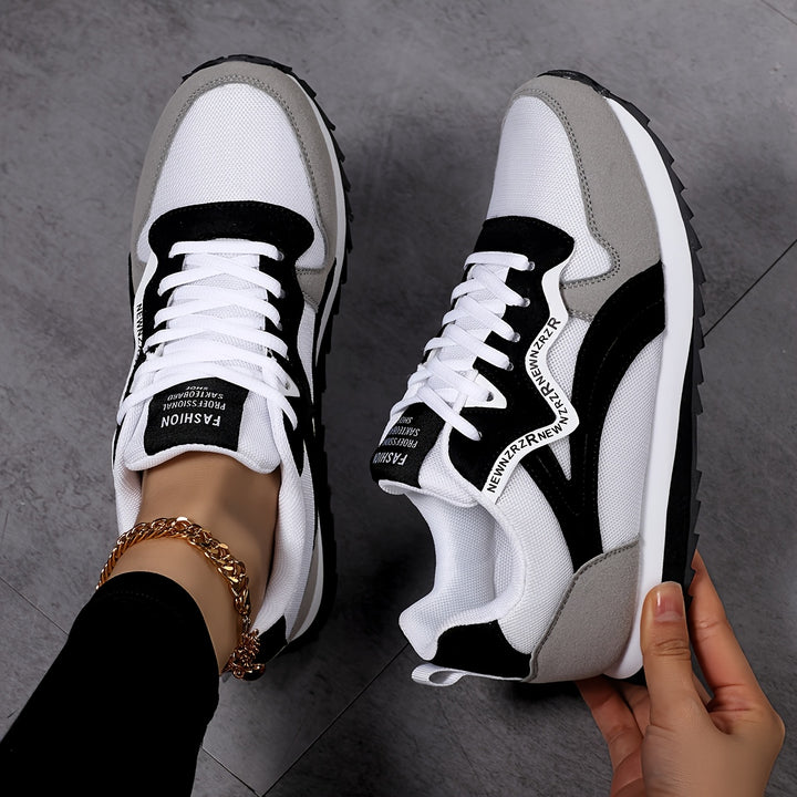 Women's Vintage Lace-Up Round-Toe Sneakers Soft-Sole Casual Shoes